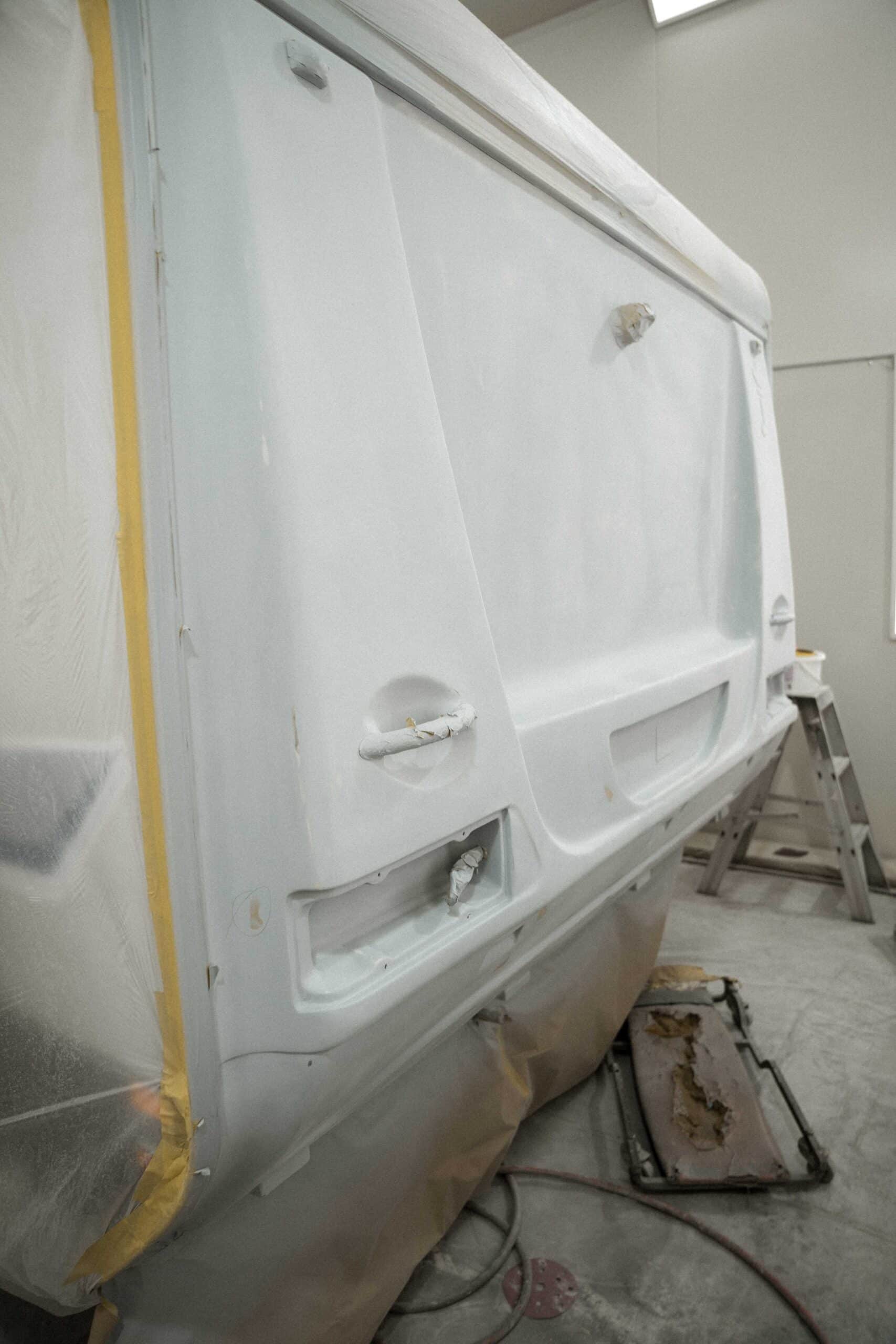 Caravan Fibreglass Repairs Brisbane | Caravan Painting Repairs